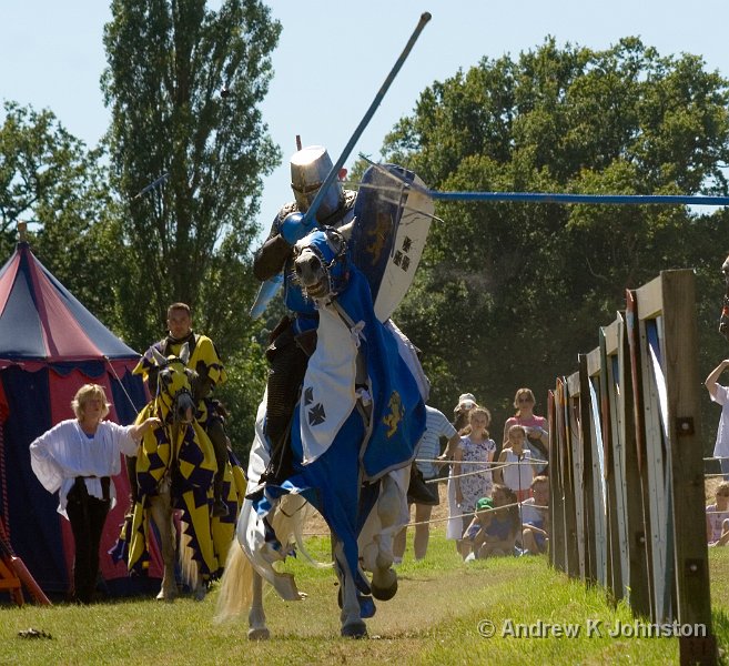 350D_173_7305 cropped.jpg - Taken at a jousting display at Hever Castle, Kent